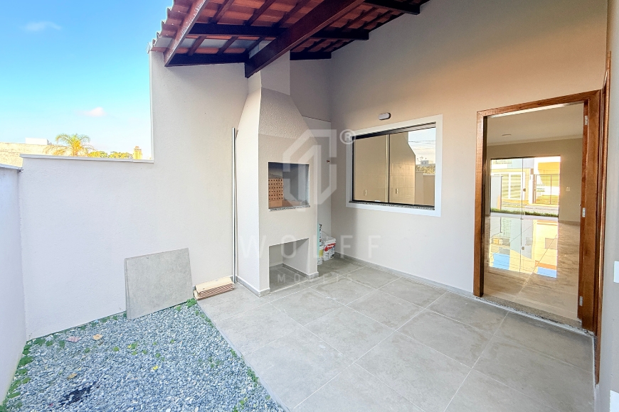 JD1727 - Casa Geminada com Espaço de Festas