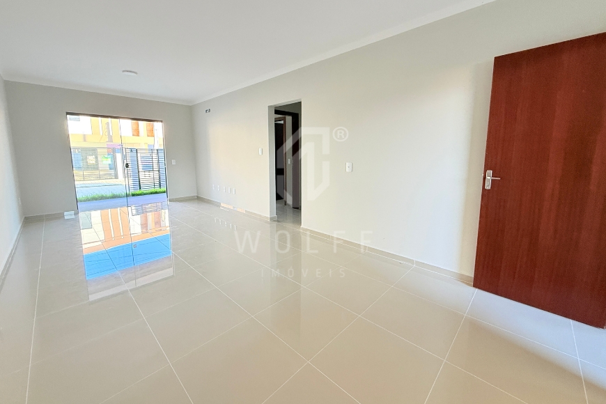 JD1727 - Casa Geminada com Espaço de Festas