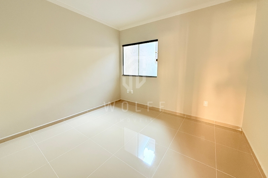 JD1727 - Casa Geminada com Espaço de Festas