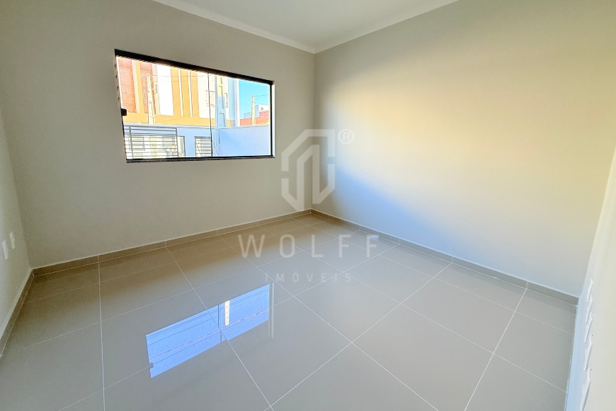 JD1727 - Casa Geminada com Espaço de Festas