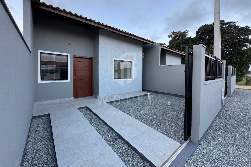 JD1735 - Casa em Ótima Localização na Quinta dos Açorianos