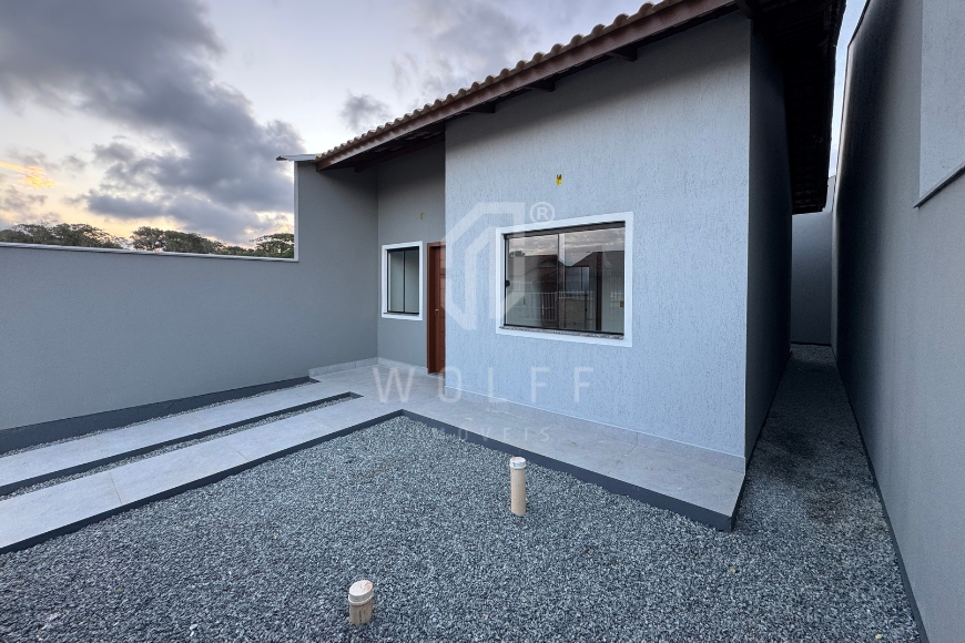 JD1735 - Casa em Ótima Localização na Quinta dos Açorianos