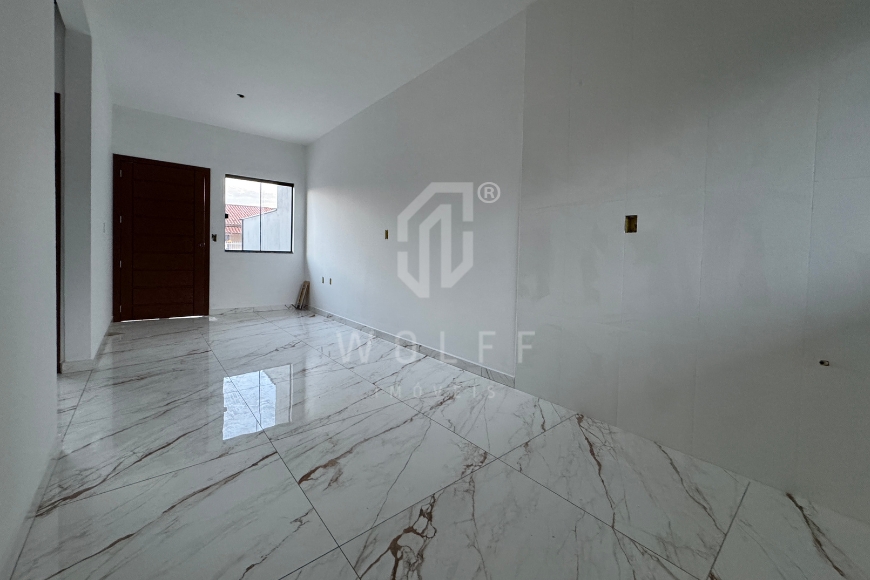 JD1735 - Casa em Ótima Localização na Quinta dos Açorianos