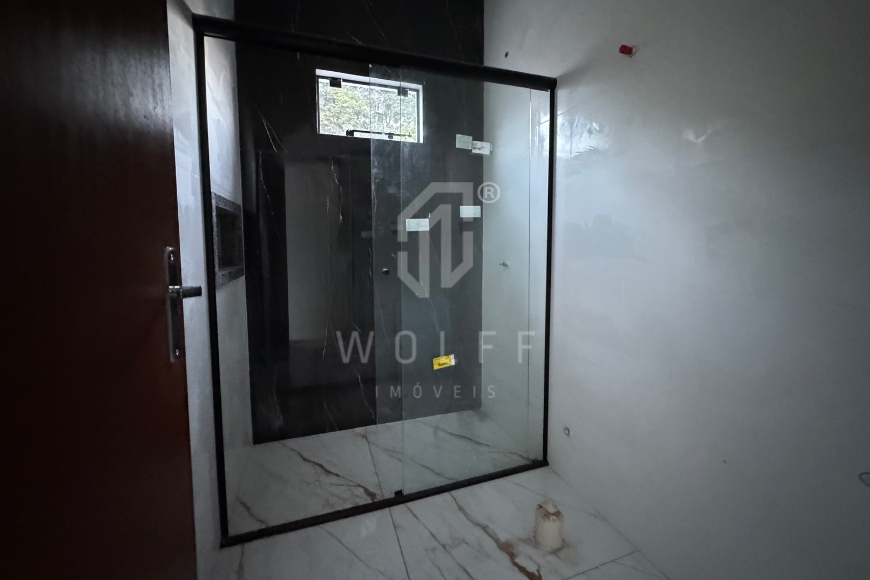 JD1736 - Casa de esquina em Ótima Localização
