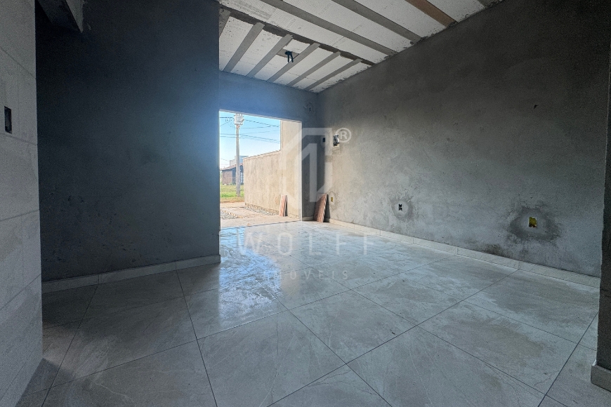 JD1741 - Casa com espaço de terreno livre na Quinta dos Açorianos