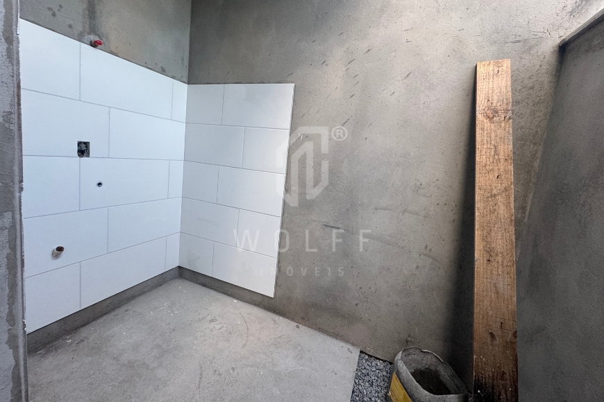 JD1741 - Casa com espaço de terreno livre na Quinta dos Açorianos