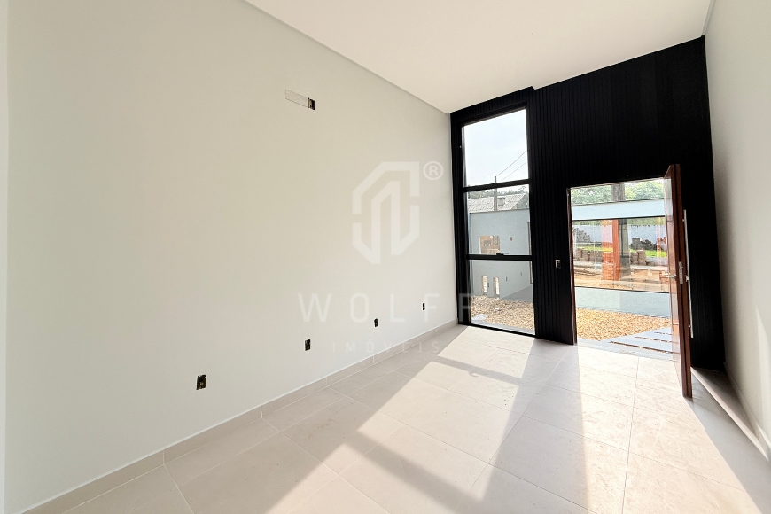 JD1745 - Casa com amplo espaço de terreno em Itajuba