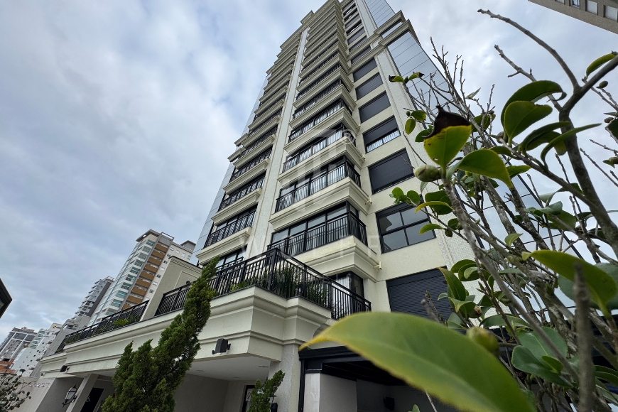 JD1747 - Cobertura Duplex na Quadra Mar