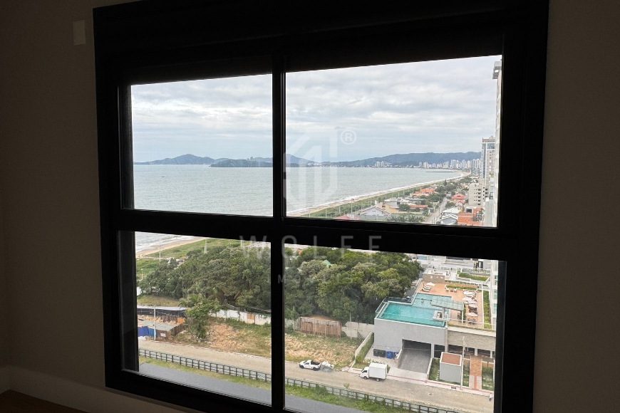 JD1748 - Apartamento com 03 Suítes na Quadra Mar