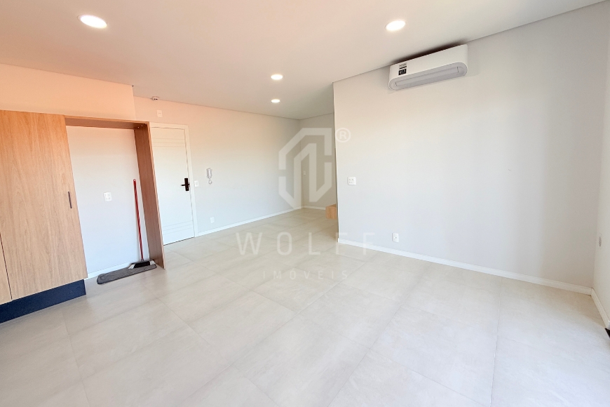 JD1758 - Apartamento Semi Mobiliado na Praia da Armação