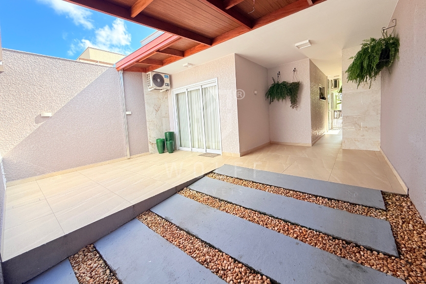JD1759 - Casa com Piscina e Mobiliada em Itajuba