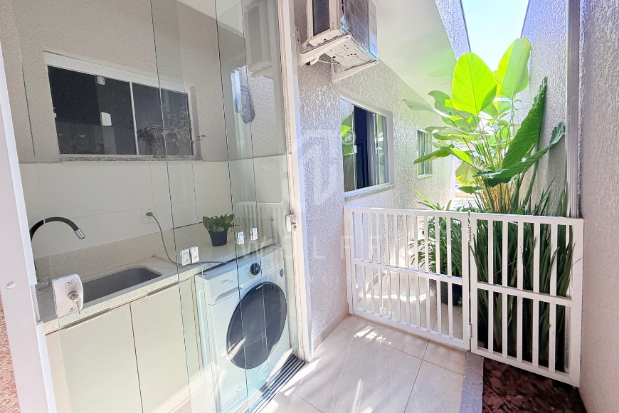 JD1759 - Casa com Piscina e Mobiliada em Itajuba