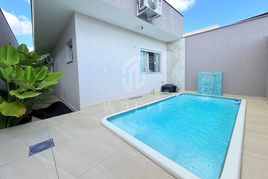 JD1759 - Casa com Piscina e Mobiliada em Itajuba