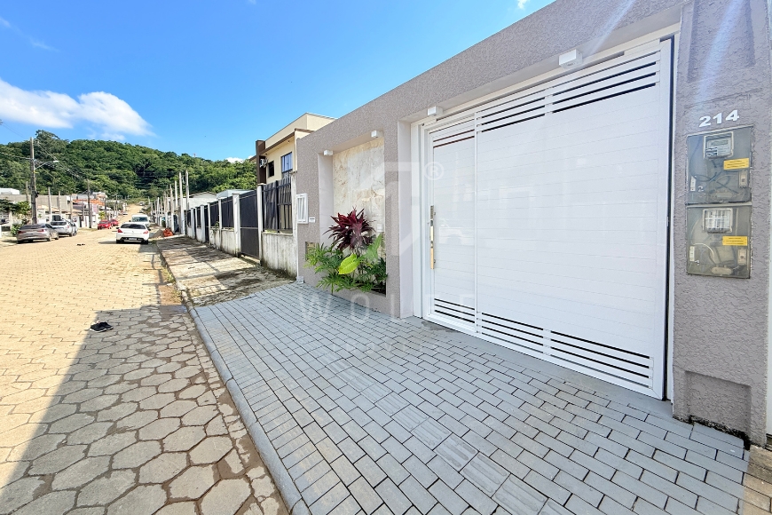 JD1759 - Casa com Piscina e Mobiliada em Itajuba
