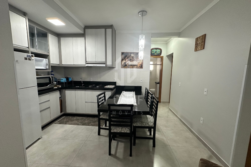 JD1774 - Apartamento semi-mobiliado a 450 metros da Praia