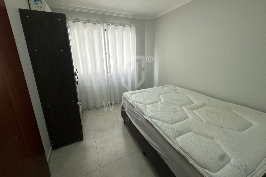 JD1774 - Apartamento semi-mobiliado a 450 metros da Praia
