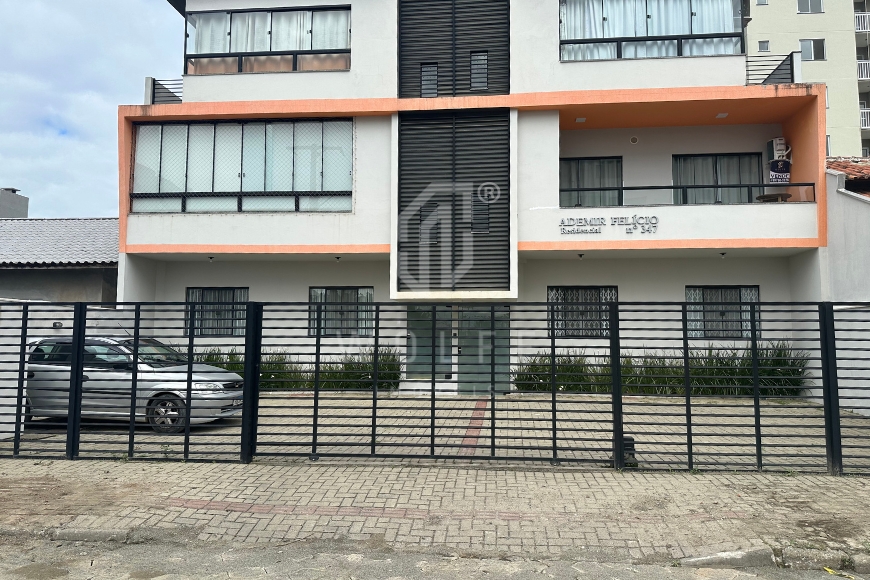 JD1774 - Apartamento semi-mobiliado a 450 metros da Praia