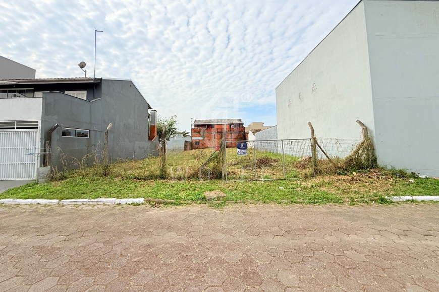 JD1775 - Excelente Terreno no Centro com 580m²