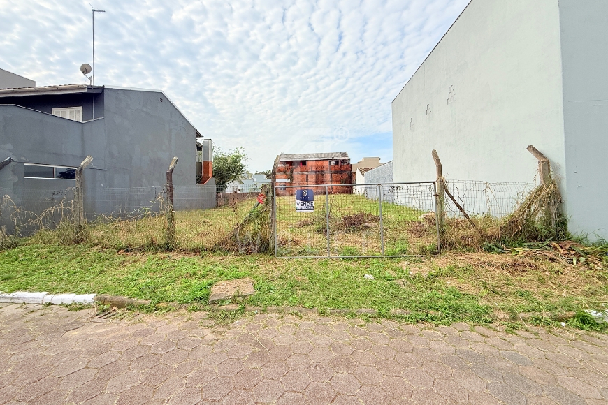 JD1775 - Excelente Terreno no Centro com 580m²