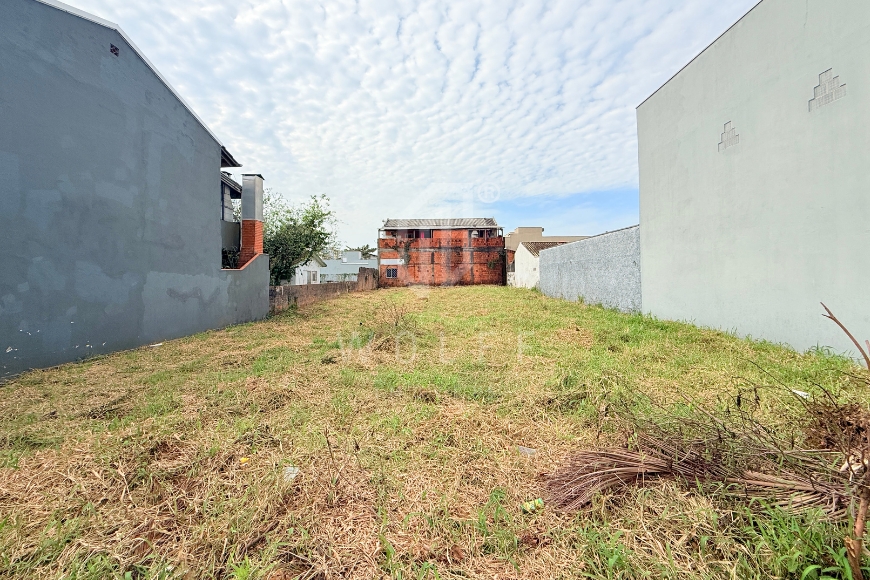 JD1775 - Excelente Terreno no Centro com 580m²