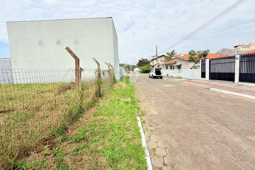 JD1775 - Excelente Terreno no Centro com 580m²
