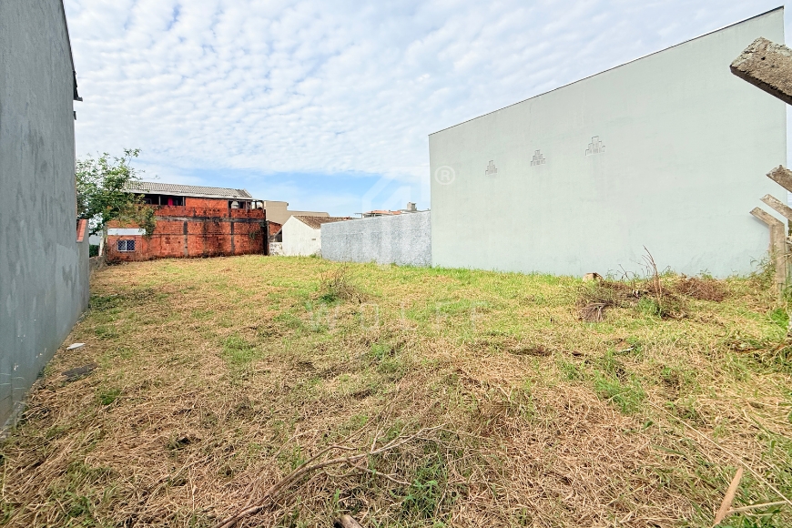 JD1775 - Excelente Terreno no Centro com 580m²