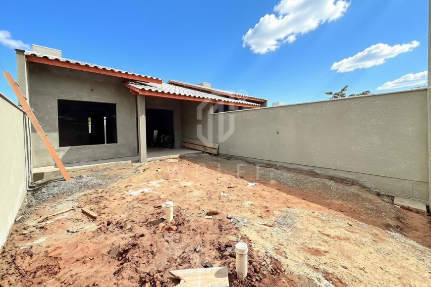 JD1779 - Casa com 01 suíte+ 01 dormitório em Itajuba