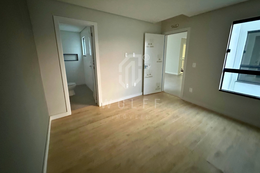 JD1780 - Apartamento com Amplo Terraço 
