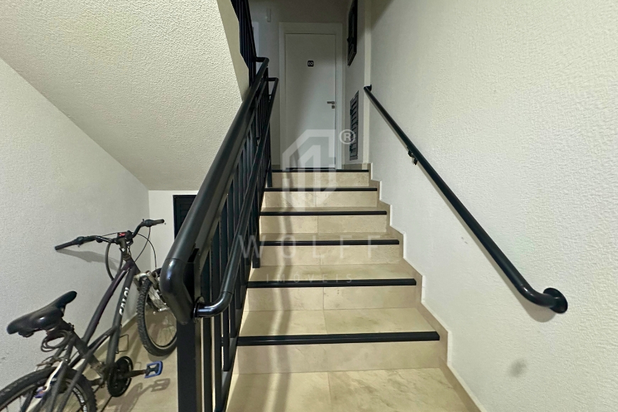 JD1780 - Apartamento com Amplo Terraço 