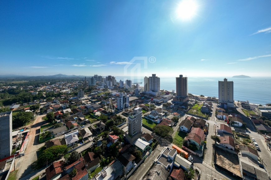 JD1783 - Apartamentos com 04 suítes no Centro