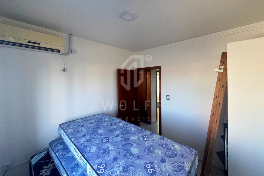 JD1785 - Sobrado com piscina a 120 metros da Praia no Tabuleiro