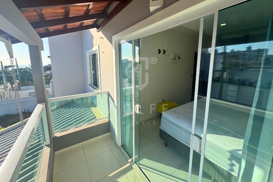 JD1785 - Sobrado com piscina a 120 metros da Praia no Tabuleiro
