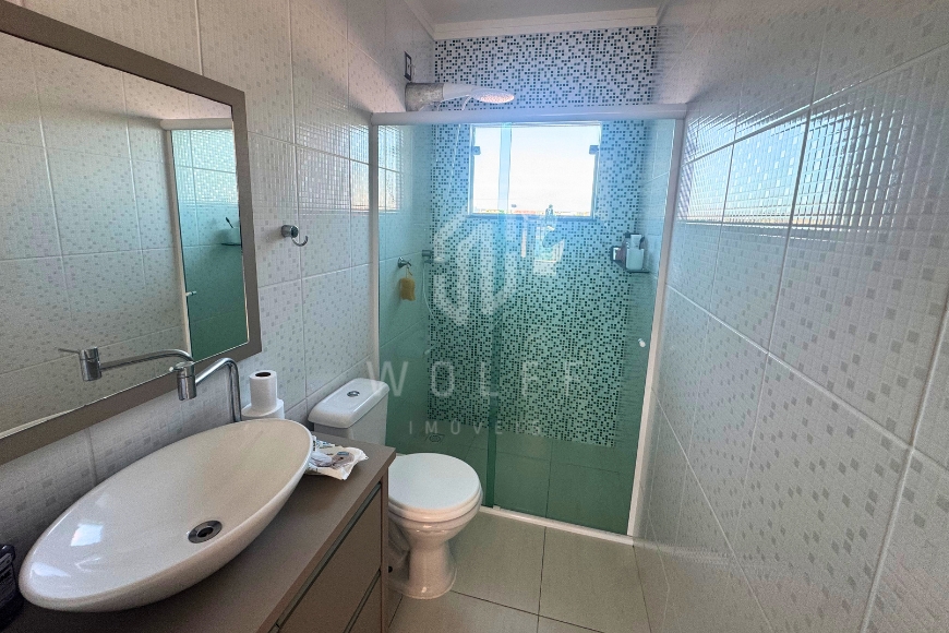 JD1785 - Sobrado com piscina a 120 metros da Praia no Tabuleiro