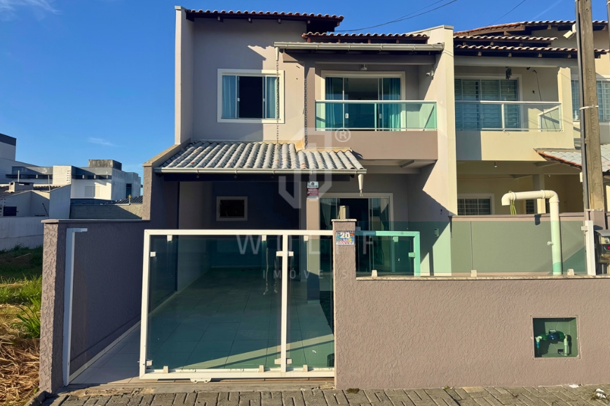 JD1785 - Sobrado com piscina a 120 metros da Praia no Tabuleiro