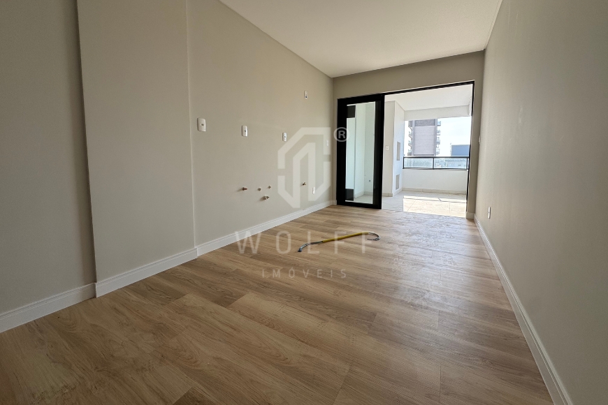 JD1789 - Apartamento com 1 suíte + 2 dormitórios no Centro