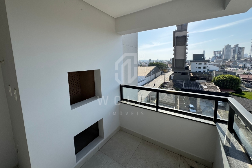 JD1789 - Apartamento com 1 suíte + 2 dormitórios no Centro