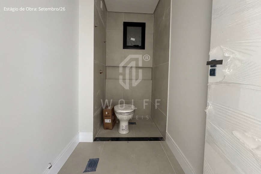 JD1801 - Apartamento em andar alto e 300 metros do Mar