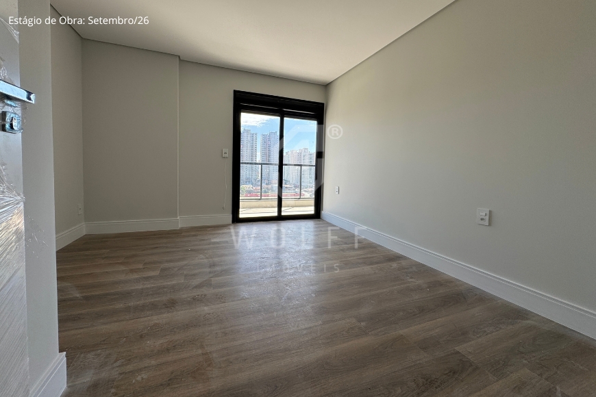 JD1801 - Apartamento em andar alto e 300 metros do Mar