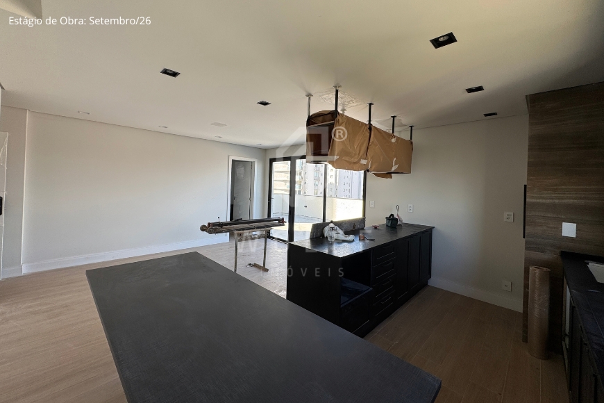 JD1801 - Apartamento em andar alto e 300 metros do Mar