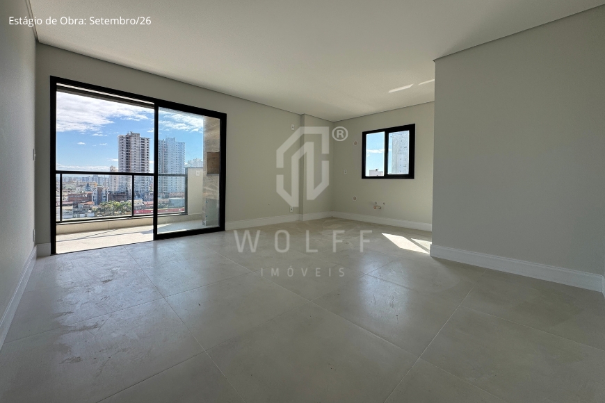 JD1801 - Apartamento em andar alto e 300 metros do Mar