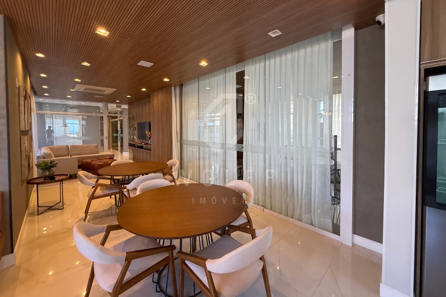 JD1805 - Apartamento com 02 suítes a 140 metros da Praia 