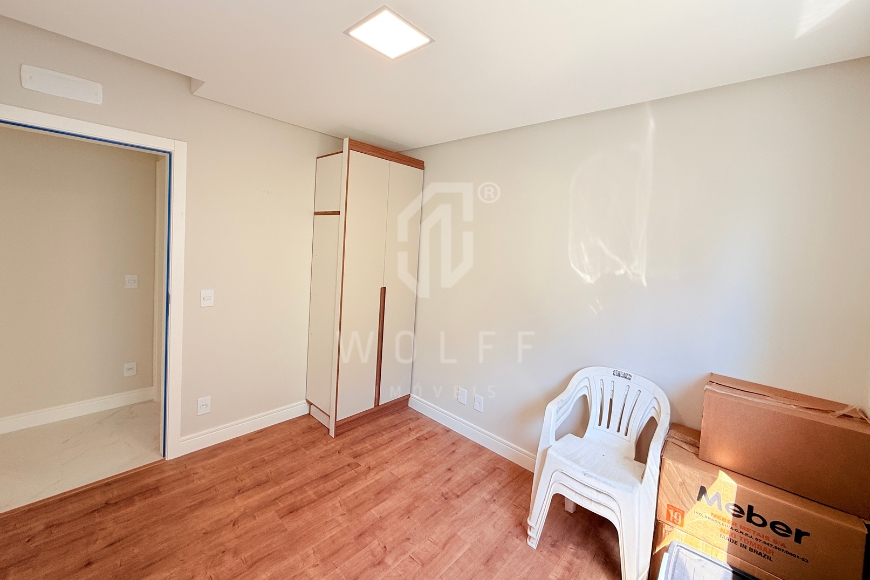 JD1805 - Apartamento com 02 suítes a 140 metros da Praia 