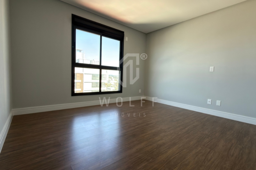 JD1808 -  Apartamento de 03 suítes a apenas 120m da Praia