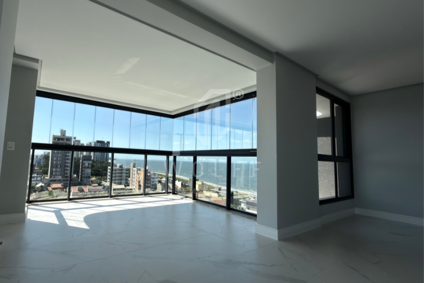 JD1808 -  Apartamento de 03 suítes a apenas 120m da Praia