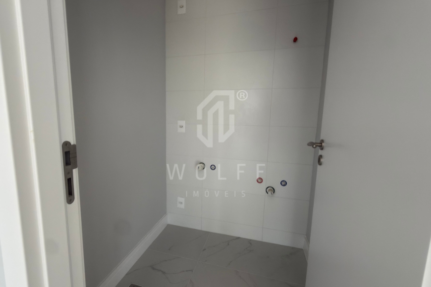 JD1808 -  Apartamento de 03 suítes a apenas 120m da Praia