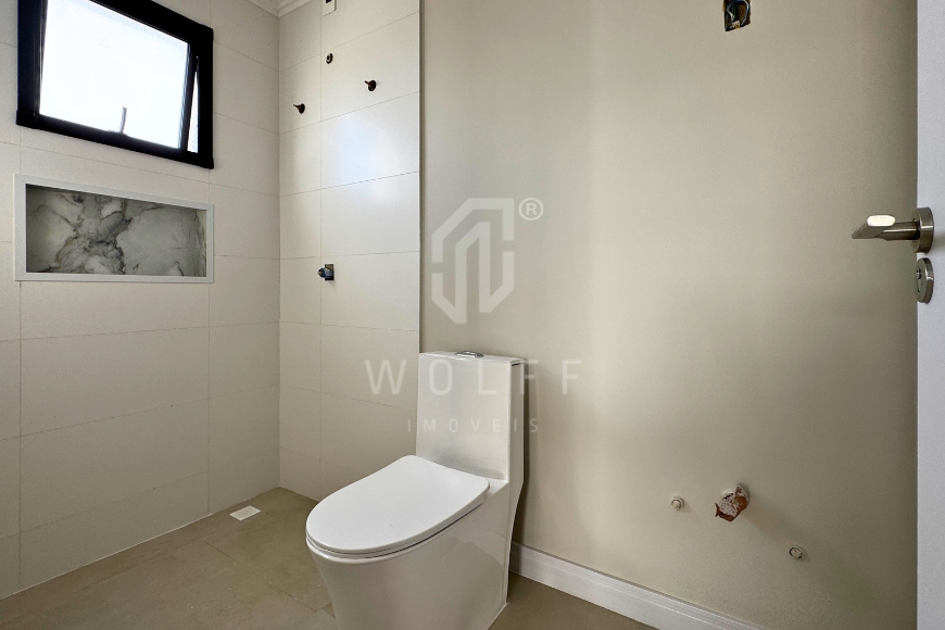 JD1816 - Apartamento com Ampla Sacada  e Próximo do Mar 