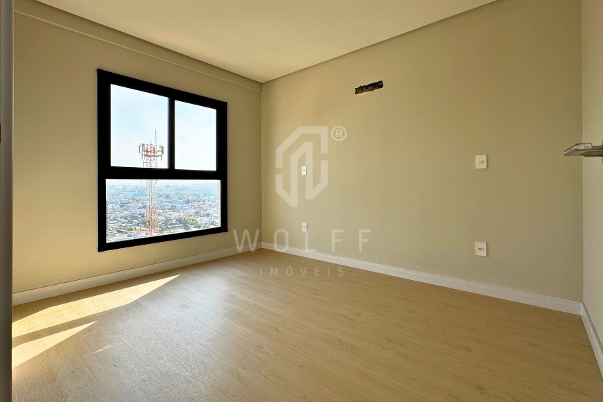 JD1816 - Apartamento com Ampla Sacada  e Próximo do Mar 