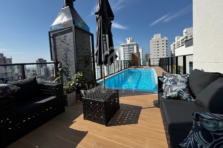 JD1816 - Apartamento com Ampla Sacada  e Próximo do Mar 