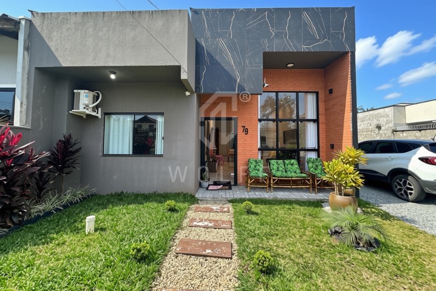 JD1818 - Casa Individual com Amplo Espaço de Terreno em Itajuba