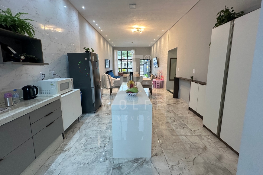 JD1818 - Casa Individual com Amplo Espaço de Terreno em Itajuba